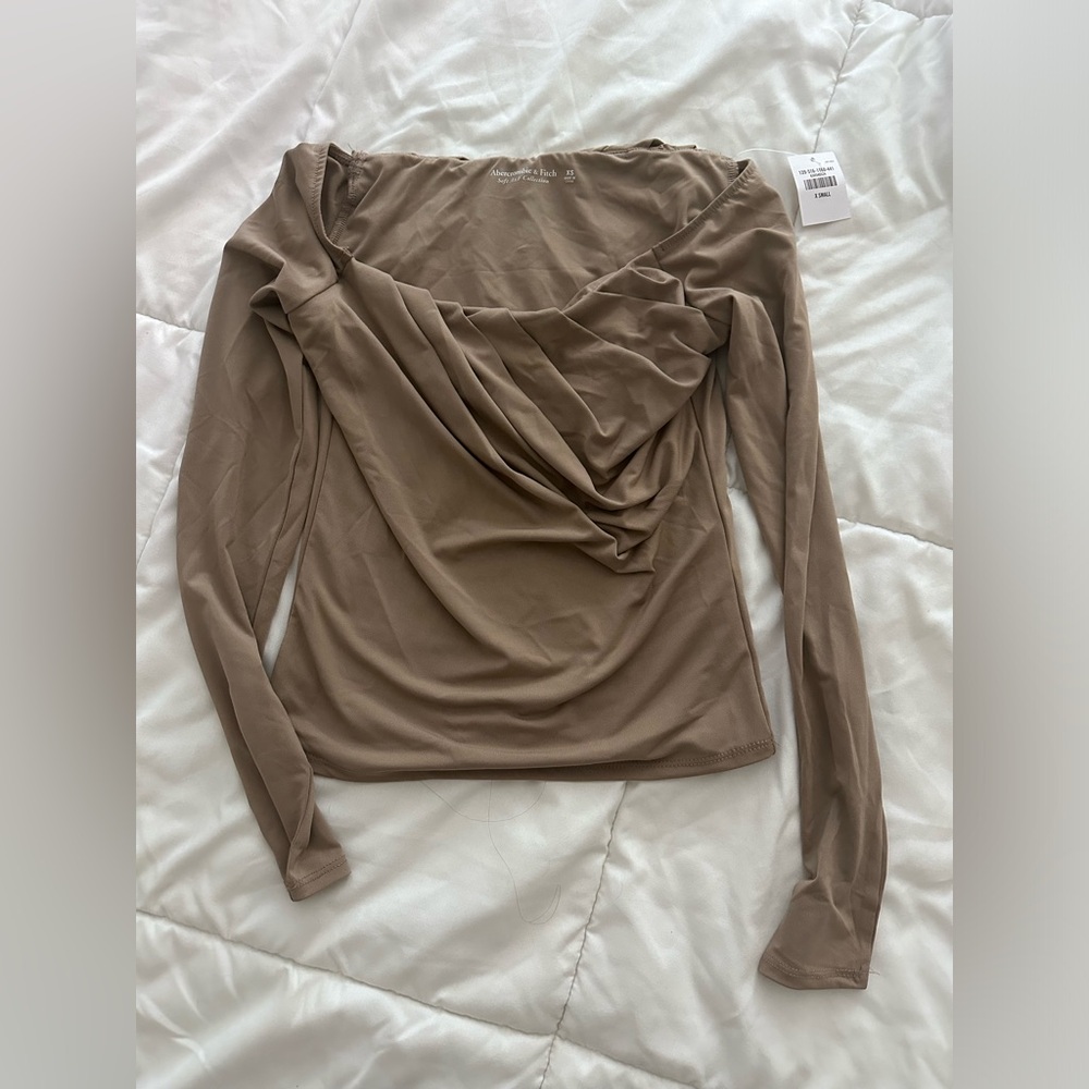 NWT- Abercrombie top. Soft AF collection
